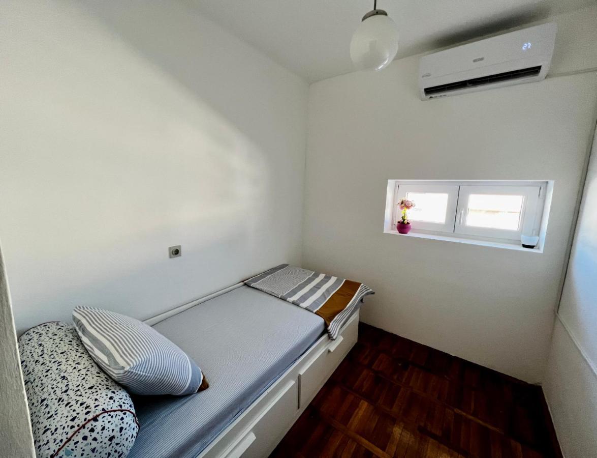 City Center Square Deluxe Nest Podgorica Exterior photo